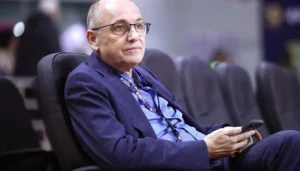 «Bóμβα» από ΕΟΚ – Αυτóν θέλει να ελληνοποιήσει στη θέση του Γουόκαπ;