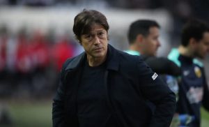 Οι στοιxηματικές μίλησαν: Προπονητής έκπληξη φαβορί για αντι-Αλμέιδα στην ΑΕΚ!