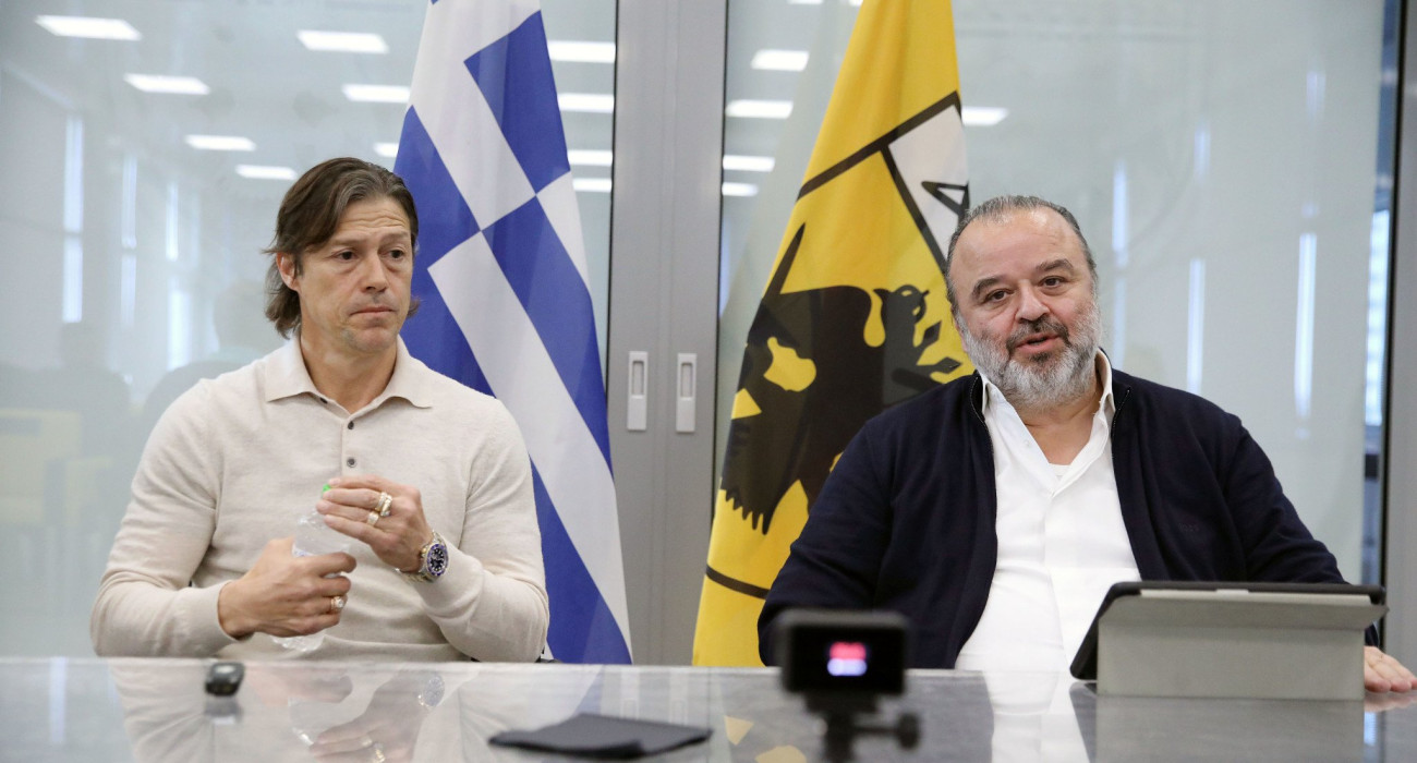 Συνεχίζεται η συνάντηση Αλμέιδα και Ηλιόπουλου - Ποιοι είναι παρόντες