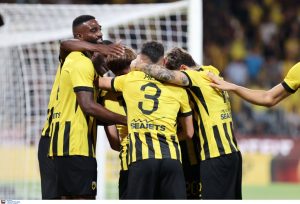 Με λίγες αλλαγές η ΑΕΚ κόντρα στον Πανσερραϊκό – Ποιους επέλεξε τελικά ο Νίκολιτς