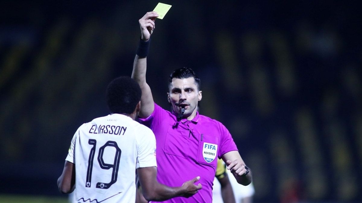 Ο διαιτητής του ΑΕΚ - Βόλος!