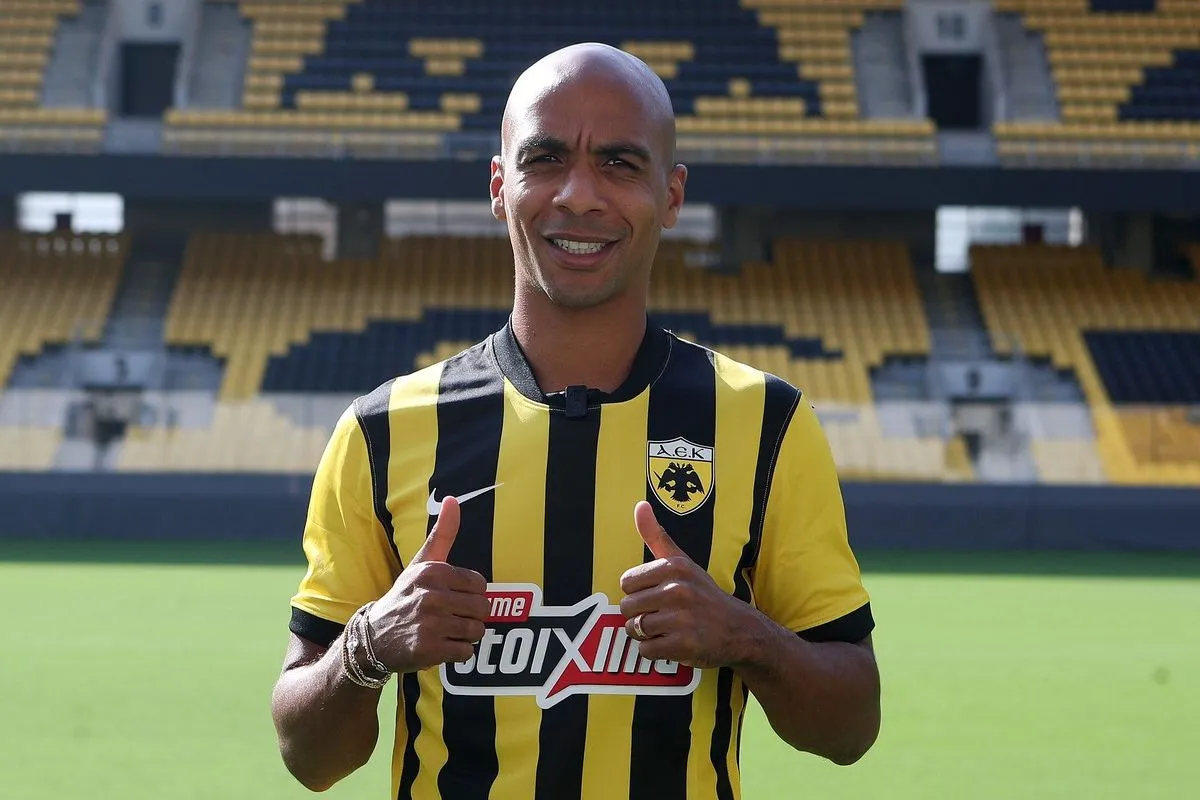 Ο πρόεδρος της Μπεσίκτας αποκάλυψε την συμφωνία και το deal με την ΑΕΚ για Ζοάο Μάριο - Τι δίνει η Μπεσίκτας