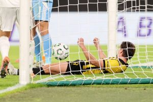 H γκολάρα Μαρίν με ανάποδο γυριστό για το 4-0 της ΑΕΚ! (vid)