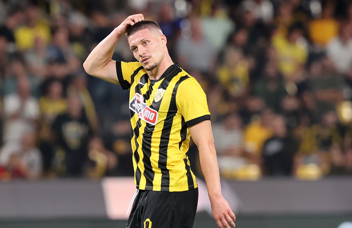 Πρόβλημα με Γιόβιτς, επιστρέφει τραυματίας από την Σερβία - Οι πρώτες πληροφορίες