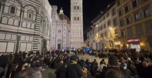 Έγινε…Φιλαδέλφεια: Χαμός στη Φλωρεντία από τους οπαδούς της ΑΕΚ