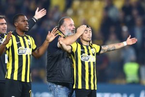 Η ιδιαίτερη κίνηση Ηλιόπουλου σε Πινέδα μετά το ΑΕΚ-Παναιτωλικός