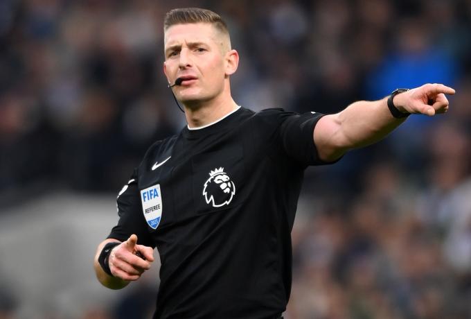 Ποιον διαιτητή όρισε η UEFA για το Φιορεντίνα-ΑΕΚ, ποιος θα είναι στο VAR