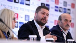 Απάντηση που προκαλεί απορίες από Γκαγκάτση σε ΑΕΚ