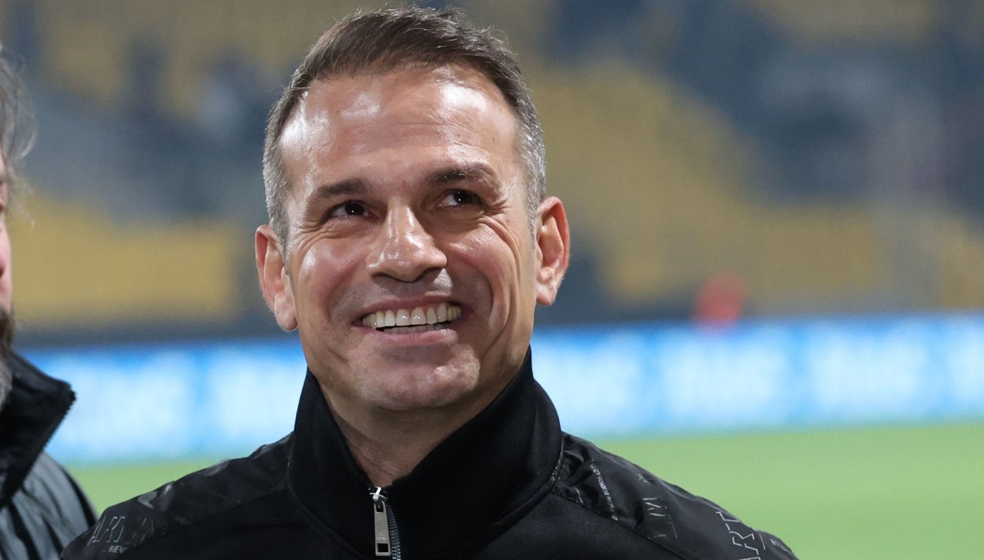 Τα είπε όλα με λίγες λέξεις: «Τρελάθηκε» κι ο Ντέμης με την μαγική εμφάνιση της ΑΕΚ στο Αγρίνιο