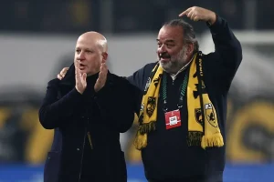 Τρέλα Μάριου Ηλιόπουλου – Τι έκανε μόλις έληξε ο αγώνας με την Κραϊόβα