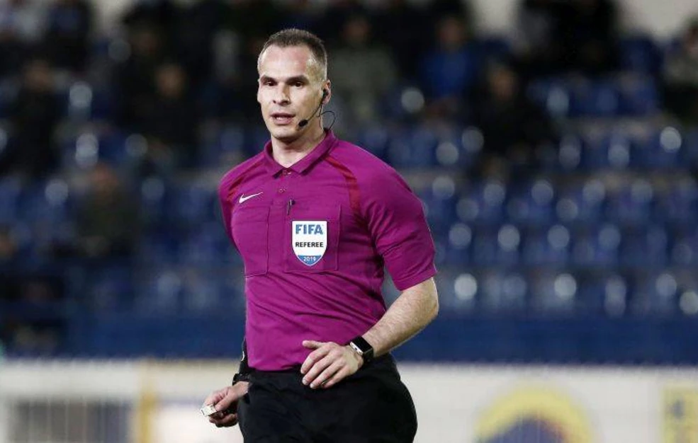 Η ΚΕΔ όρισε Τζήλο στο Πανσερραϊκός-ΑΕΚ - Ποιος θα είναι στο VAR