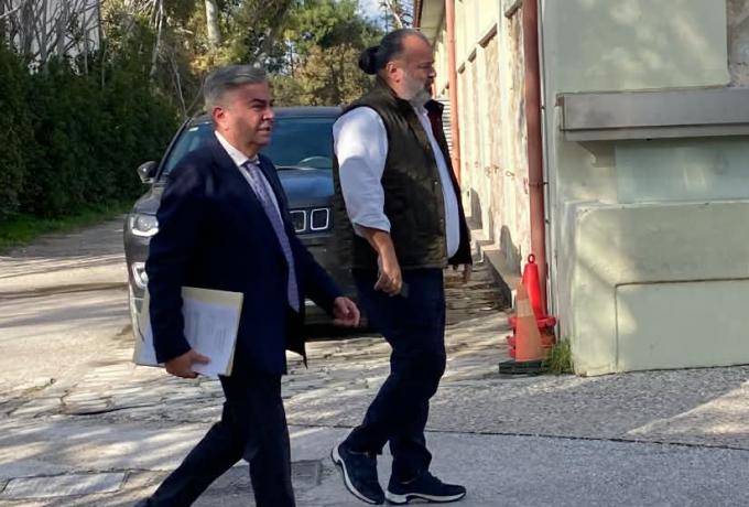 Έφτασε ο Μάριος Ηλιόπουλος στην ΕΠΟ για την απολογία για το ντέρμπι με Ολυμπιακό