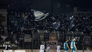 Δύο μέτρα δύο σταθμά από ΔΕΑΒ: Παναθηναϊκός και ΠΑΟΚ δεν τιμωρήθηκαν για ρίψεις καθισμάτων(!) και μπουκαλιών