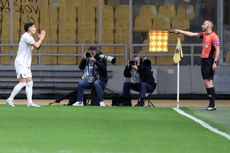 Επιβεβαίωσε τον επόπτη το ημιαυτόματο οφσάιντ: Το γκολ του Λεβαδειακού που ακυρώθηκε για οφσάιντ