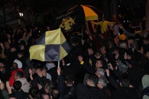 «Τρέλα» για την ΑΕΚ στις Σέρρες – Ανεπανάληπτη υποδοχή σε παίκτες και Νίκολιτς