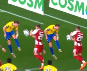 Δεν είδαν τίποτα VAR και Ζαμπαλάς: «Φωνάζει» για πέναλτι ο Παναιτωλικός, έπαιξε βόλεϊ ο Κοστίνια