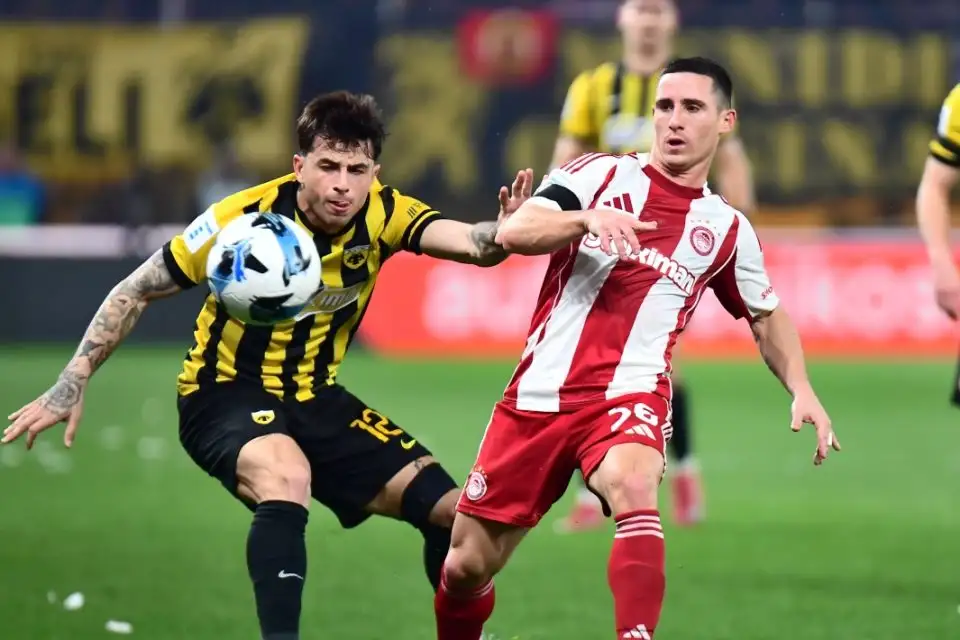 Μόλις το ανακοίνωσε η Superleague - Η τιμωρία Ποντένσε για όσα έκανε στο ΑΕΚ-Ολυμπιακός