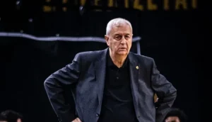 Πρόβλημα της τελευταίας στιγμής για Σάκοτα: Με 9 παίκτες και χωρίς «1» η ΑΕΚ κόντρα στον Ολυμπιακό