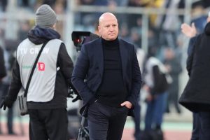 Ένταση στο φινάλε του ημιχρόνου στο Πανθεσσαλικό: Αποβλήθηκε ο Νίκολιτς – Κόκκινη και στον Ναλιτζή!