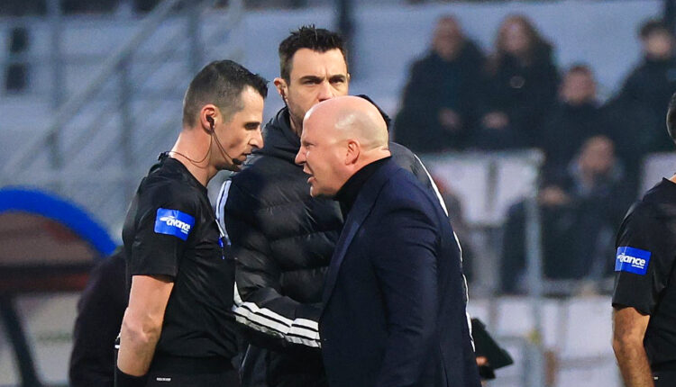 Τι αποκάλυψε ο Νίκολιτς μετά το Βόλος-ΑΕΚ - Τι είπε στον Τσιμεντερίδη και αποβλήθηκε