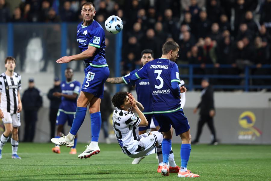 VARάτε βιολιτζήδες: Με πέναλτι που είδαν μόνο Φωτιάς και VAR 1-2 ο ΠΑΟΚ την Κηφισιά (vid)