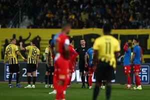 Έξαλλοι στον Βόλο για τη διαιτησία με ΑΕΚ: «Ντροπή και μόνο ντροπή στον Τσιμεντερίδη»