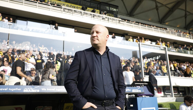 Αποθέωσε τους παίκτες της ΑΕΚ ο Νίκολιτς – Τι είπε μετά την νίκη επί του ΠΑΟΚ