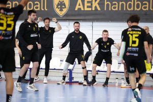 Στον Τελικό η ΑΕΚΑΡΑ, νίκησε ξανά (27-25) τον ΠΑΟΚ και διεκδικεί το πρωτάθλημα με Ολυμπιακό