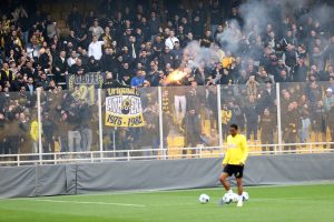 Πάνω από 4.000 οπαδοί της ΑΕΚ στην τελευταία προπόνηση πριν τον Ολυμπιακό