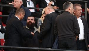 Αποχώρησε από την απονομή ο Μάκης Γκαγκάτσης: Τι συνέβη στην απονομή του Κυπέλλου στον ΟΦΗ – Bίvτεo