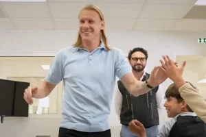 Επικό VIDEO της ΑΕΚ για την ανανέωση Βίντα με…Μελέτη Ηλία σε ρόλο έκπληξη