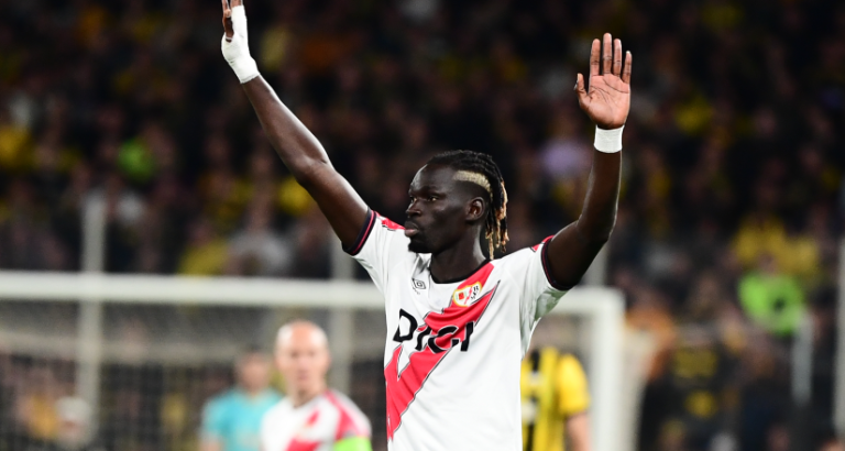 Υπόκλιση από Σις: «Λάτρεψα τους οπαδούς της ΑΕΚ, τραγουδούσαν απ’ το 1ο λεπτό μέχρι τέλος»