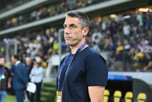 Υπόκλιση από τον προπονητή της Λέφσκι στην ΑΕΚαρα του Νίκολιτς – Τι δήλωσε μετά τον αγώνα