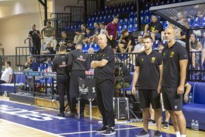 Ισοπεδώθηκε η ΑΕΚ: Έφτασαν τα 11 κρούσματα γαστρεντερίτιδας