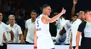 Μέχρι τις αρχές της επόμενης εβδομάδας τελειώνει η μεταγραφή του στην ΑΕΚ