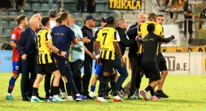 Συνεχίζει ο Μπέος: «Ο Νίκολιτς μου είπε ότι δεν ήταν πέναλτι»