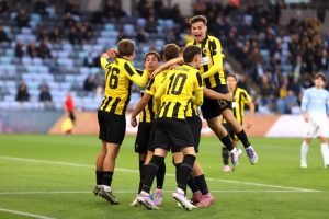 Μεγάλη εμφάνιση και ισοπαλία (1-1) για την Κ19 της ΑΕΚ κόντρα στη Μάντσεστερ Σίτι για το Youth League